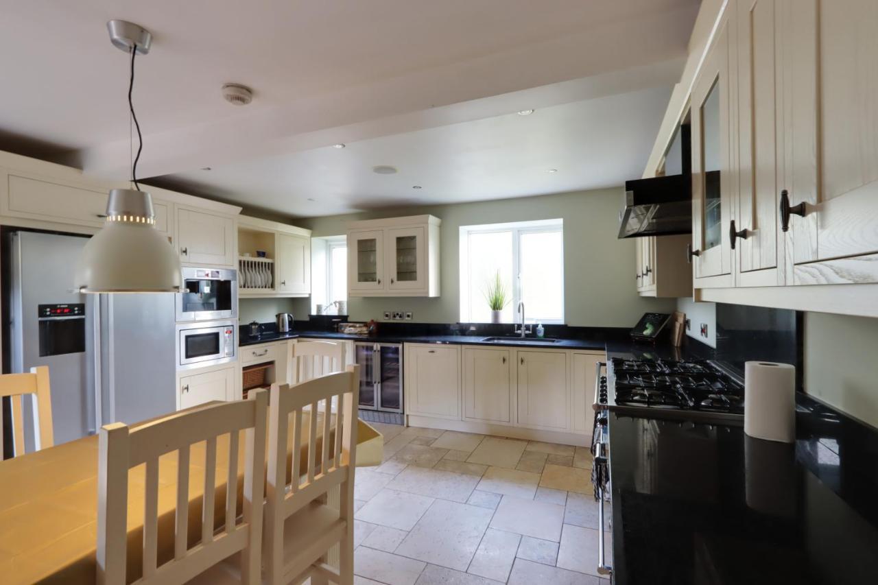 Villa Bretton House Farm Retreat à Chester Extérieur photo