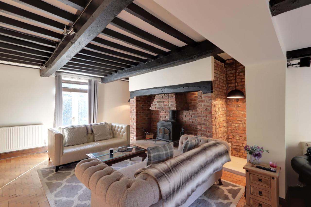 Villa Bretton House Farm Retreat à Chester Extérieur photo